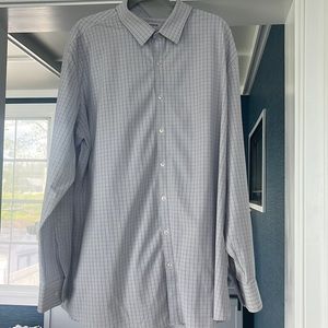 Mizzen and Main XXL Trim Fit. Great condition, no flaws, smoke free household